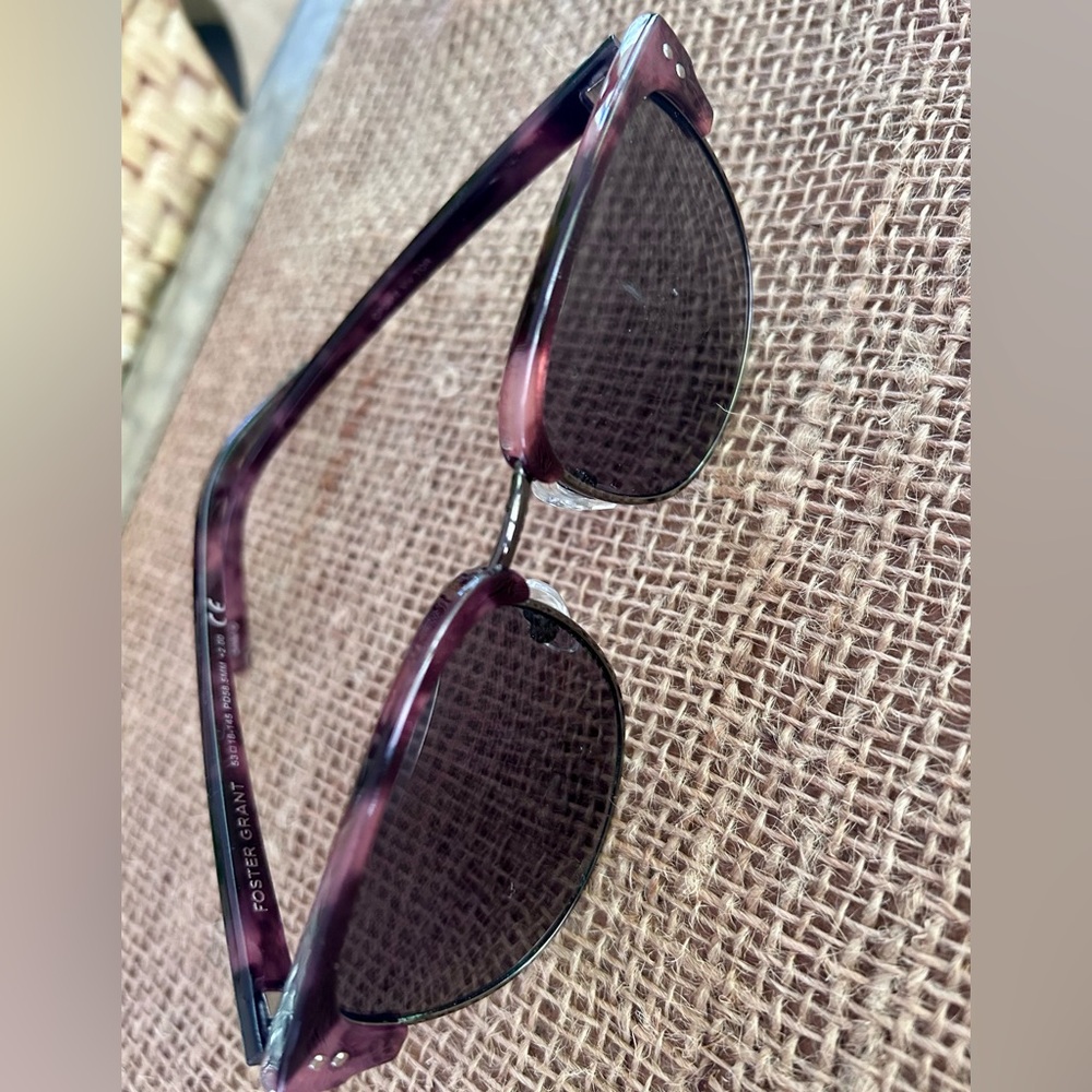 Foster Grant Bifocal +2 Sunglasses - Picture 2 of 6